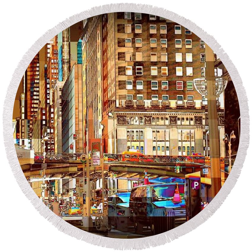 East 42nd Street Round Beach Towel featuring the photograph Grand Central and 42nd St by Miriam Danar