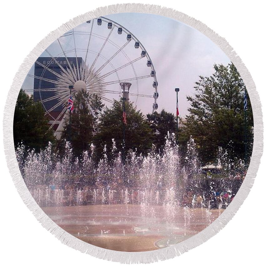 Centennial Park Atlanta Round Beach Towel featuring the photograph Dancing Fountains by Kenny Glover