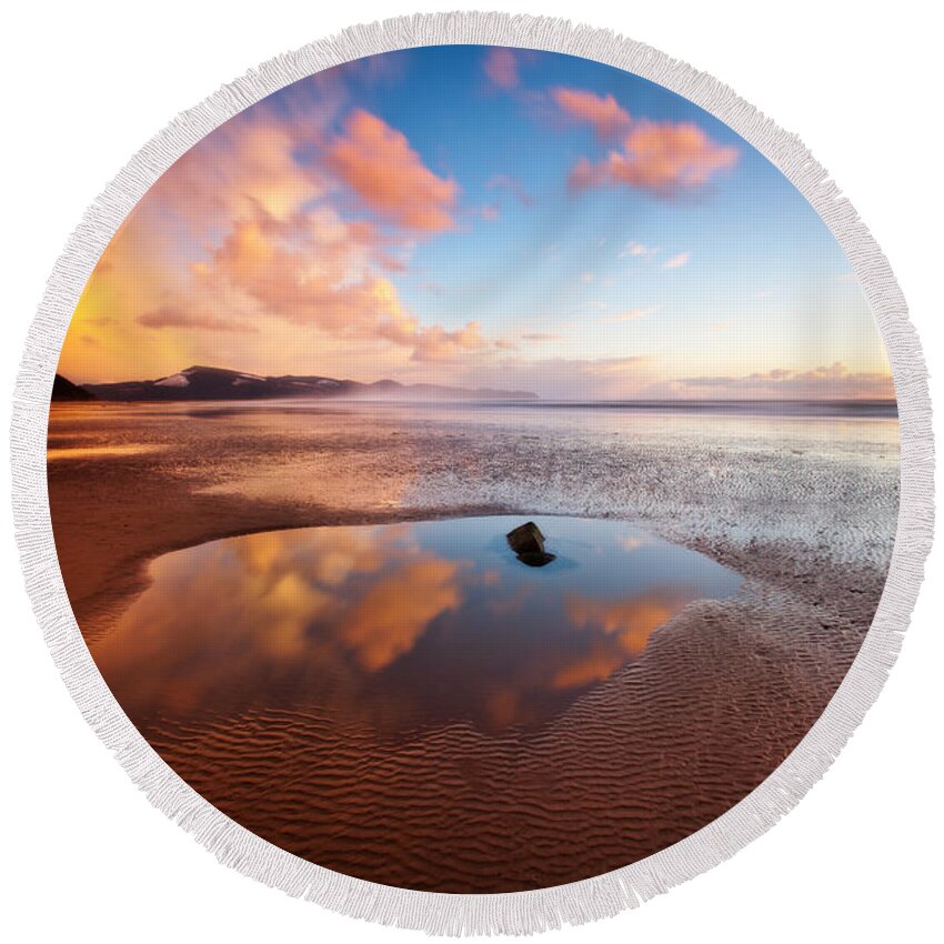 Ocean Round Beach Towel featuring the photograph Days of Future Passed by Darren White