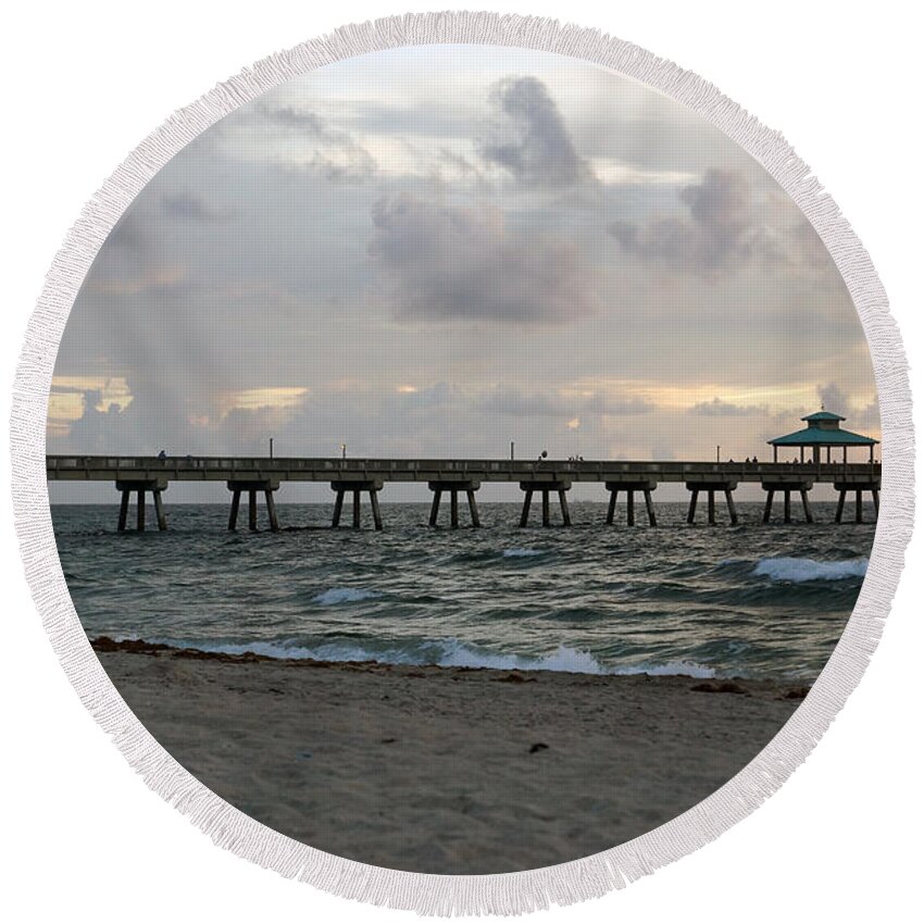 Sunrise Round Beach Towel featuring the photograph Deerfield Beach International Fishing Pier Sunrise by Rafael Salazar