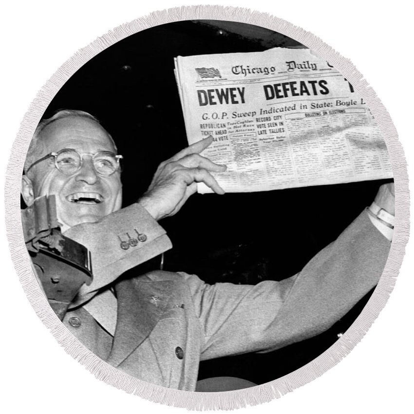 1948 Round Beach Towel featuring the photograph Dewey Defeats Truman Newspaper by Underwood Archives
