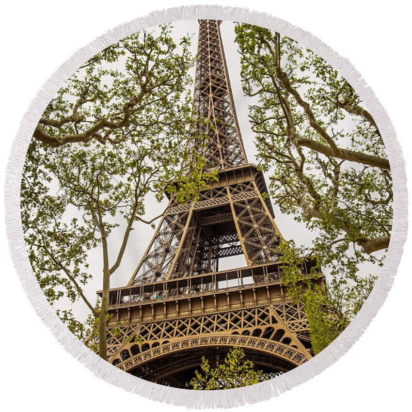 Architecture Round Beach Towel featuring the photograph Eiffel Tower by Carlos Caetano