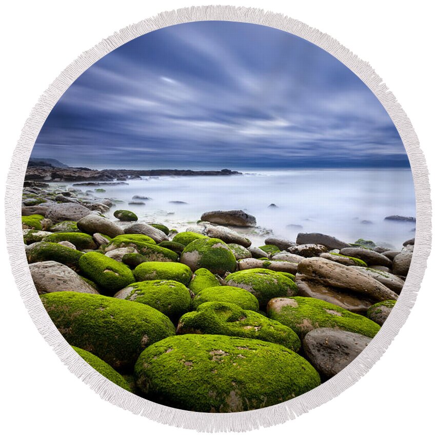 Waterscape Round Beach Towel featuring the photograph Ephemeral motion by Jorge Maia