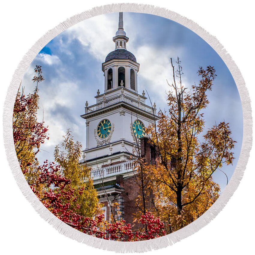 Fall Round Beach Towel featuring the photograph Fall at Independence Hall by Nick Zelinsky Jr