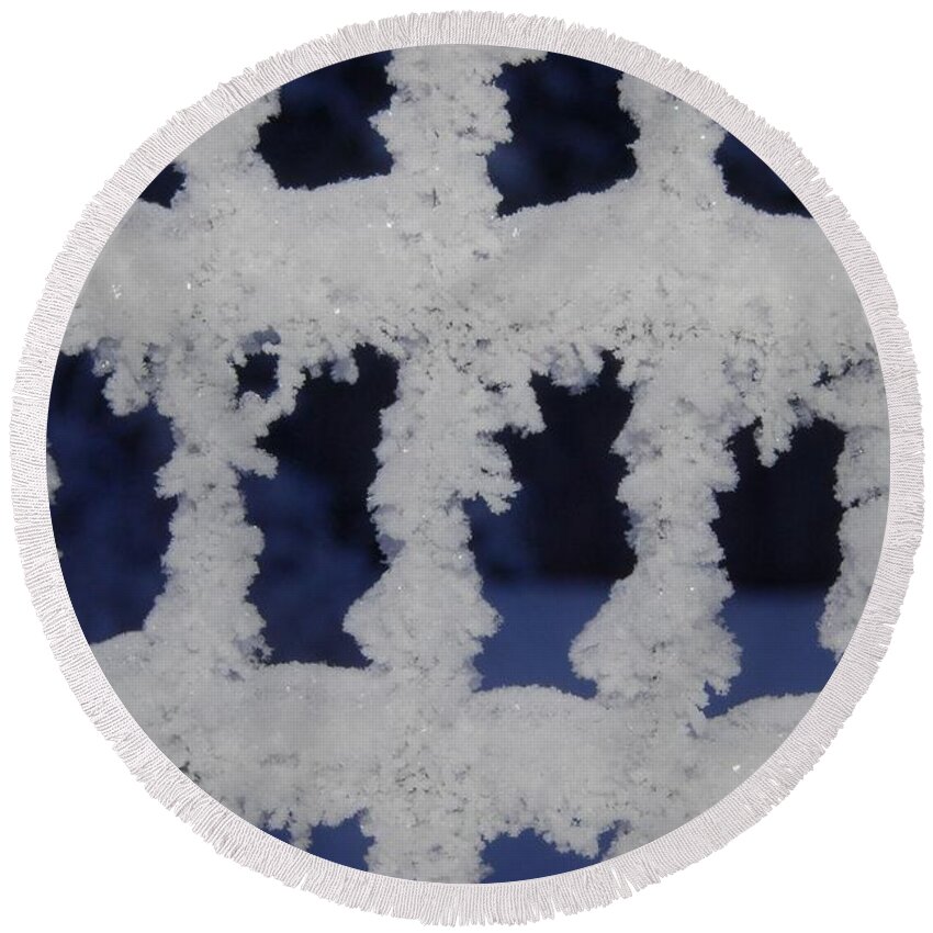 Dakota Round Beach Towel featuring the photograph Fence Sparkles by Greni Graph