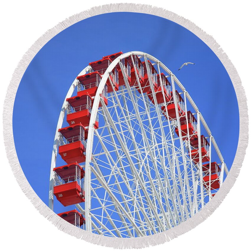 America Round Beach Towel featuring the photograph Ferris Wheel by Frank Romeo
