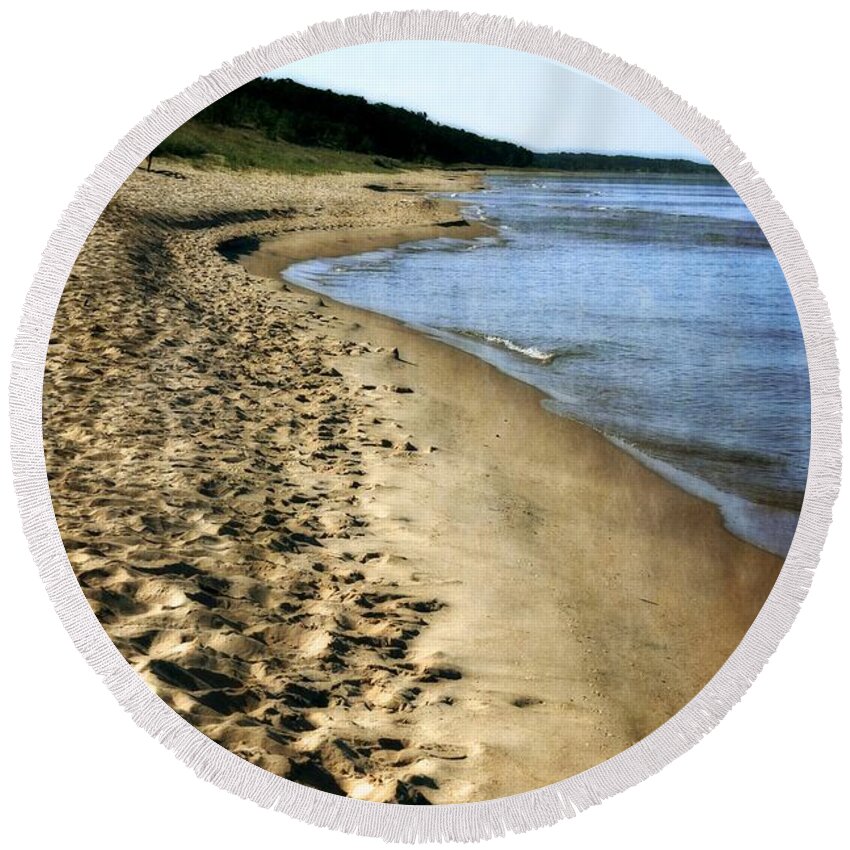Lake Michigan Round Beach Towel featuring the photograph Footprints in the Sand by Michelle Calkins