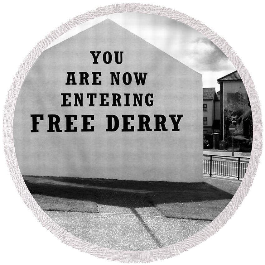 Free Derry Corner Round Beach Towel featuring the photograph Free Derry Corner 9 by Nina Ficur Feenan