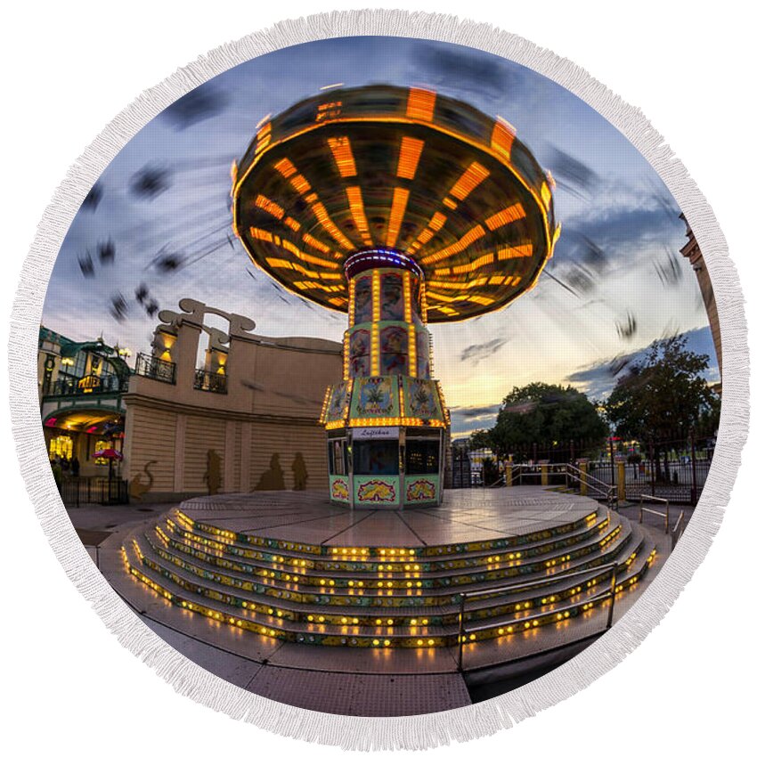 Prater Round Beach Towel featuring the photograph Fun Fair in the Night by Pablo Lopez