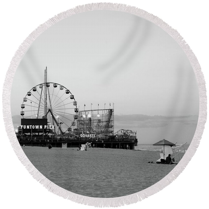 Amusement Parks Round Beach Towel featuring the photograph Funtown Pier - Jersey Shore by Angie Tirado
