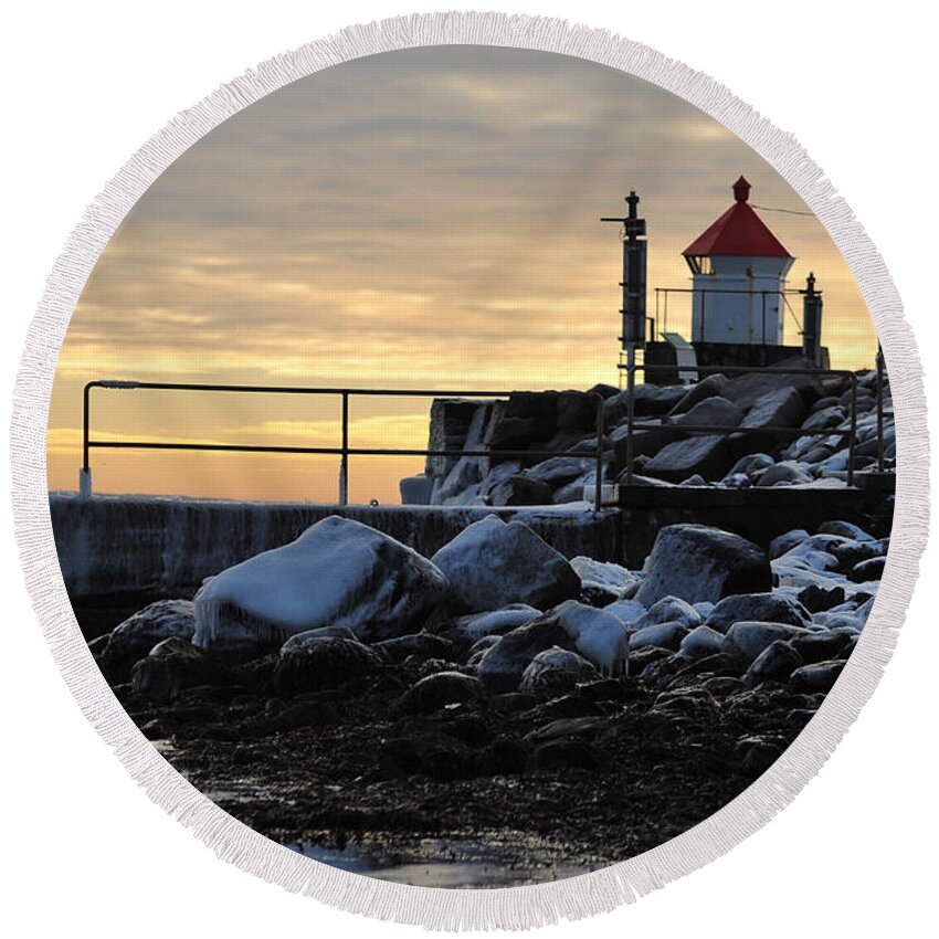 Frost Round Beach Towel featuring the photograph Fyllinga Lighthouse by Randi Grace Nilsberg