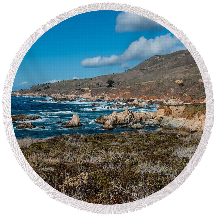 Big Sur Round Beach Towel featuring the photograph Garrapata State Park by George Buxbaum