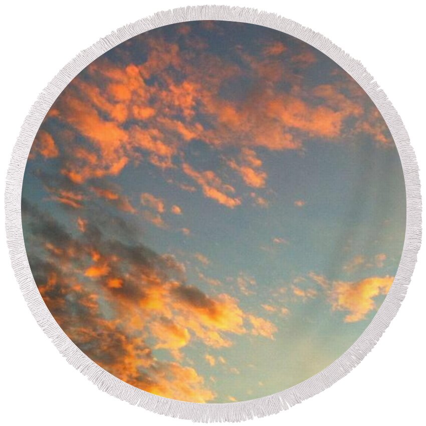 Durham Round Beach Towel featuring the photograph Good Morning by Linda Bailey