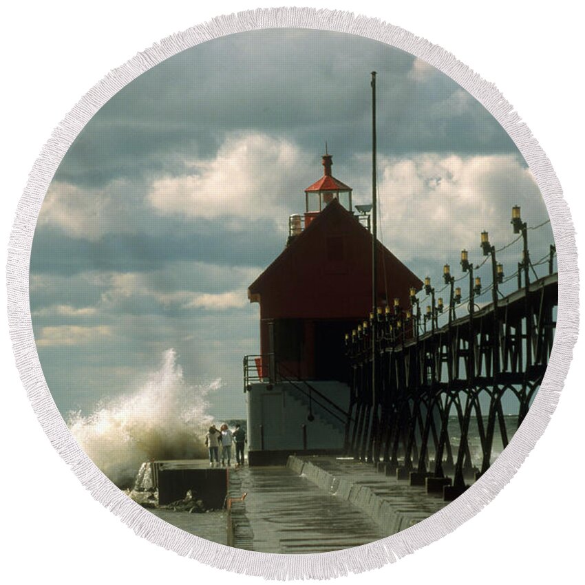 Lighthouse Round Beach Towel featuring the photograph Grand Haven Pier Lights, Mi by Bruce Roberts