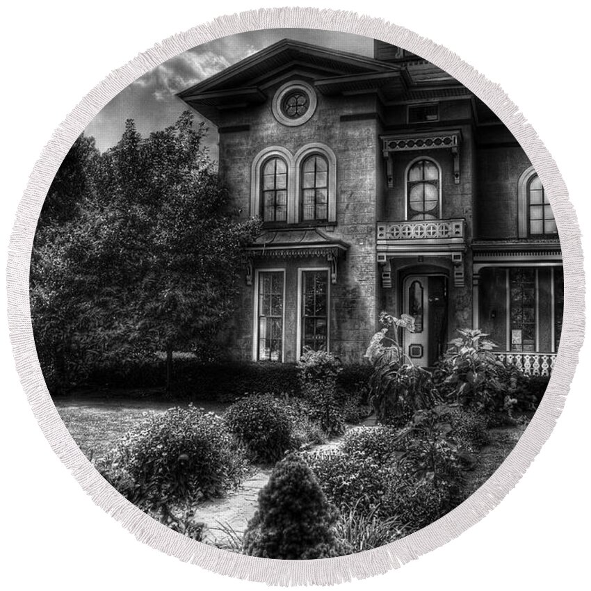 Hdr Round Beach Towel featuring the photograph Haunted - Haunted House by Mike Savad