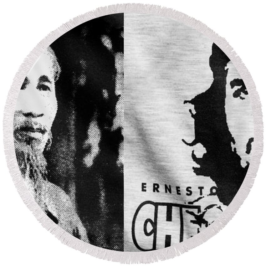Ho Round Beach Towel featuring the photograph Ho Chi Minh and Che Guevara by Rick Piper Photography