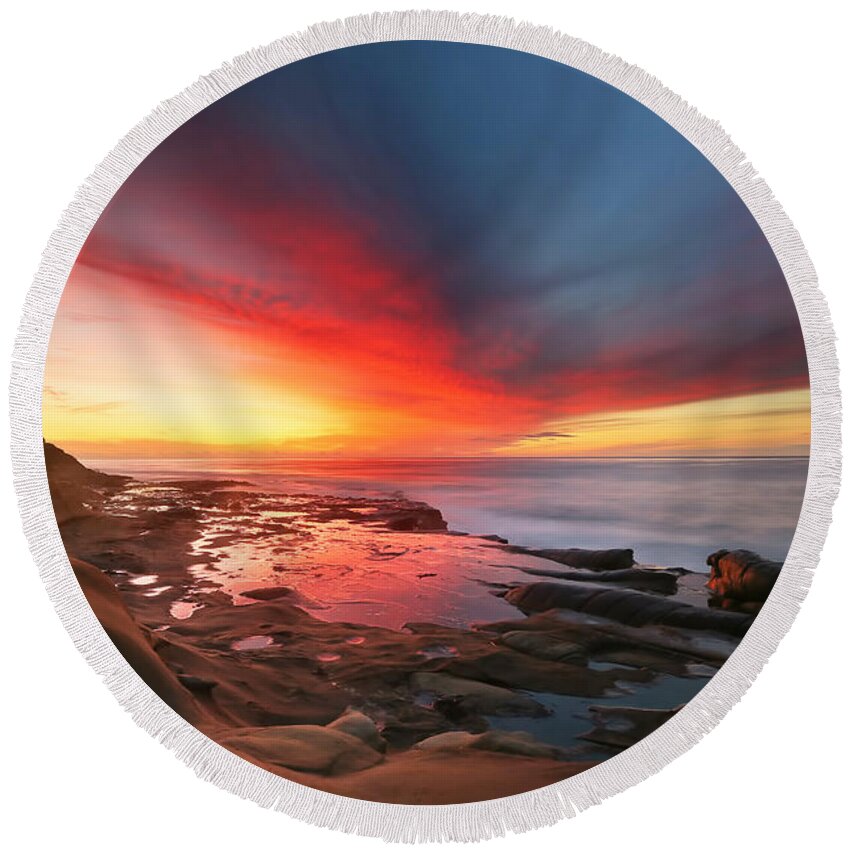Sunset Round Beach Towel featuring the photograph La Jolla Reef Sunset 13 by Larry Marshall