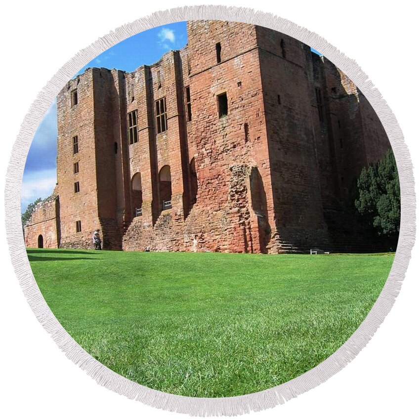Kenilworth Castle Round Beach Towel featuring the photograph Like Home by Denise Railey