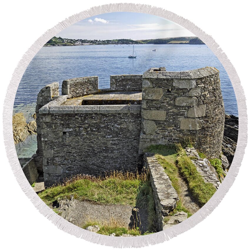 Britain Round Beach Towel featuring the photograph Little Dennis Blockhouse - Falmouth by Rod Johnson