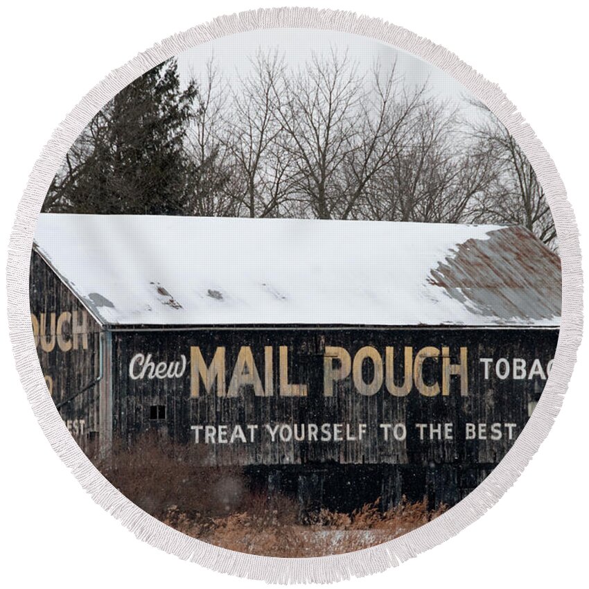 Barn Round Beach Towel featuring the photograph Mail Pouch Tobacco Barn by David Arment