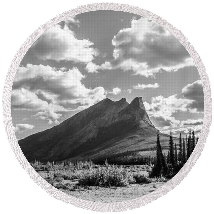 Landscape Round Beach Towel featuring the photograph Majestic Drive by Chad Dutson