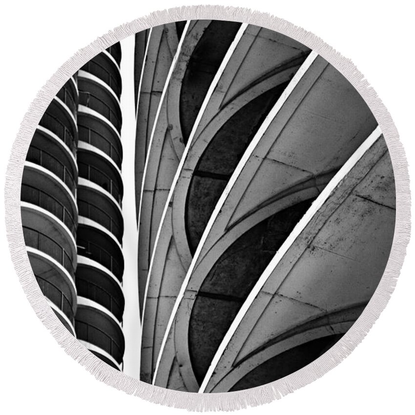 Windows Round Beach Towel featuring the photograph Marina City Chicago 2 by Niels Nielsen