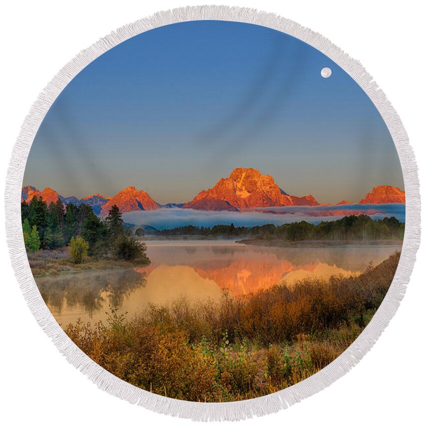 Oxbow Bend Round Beach Towel featuring the photograph Moonset over Oxbow Bend by Greg Norrell