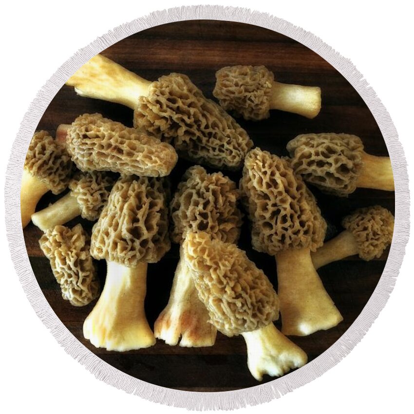 Michigan Round Beach Towel featuring the photograph Morel Mushrooms by Michelle Calkins