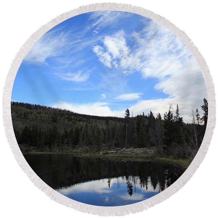 Sprague Lake Round Beach Towel featuring the photograph Morning Reflections by Shane Bechler