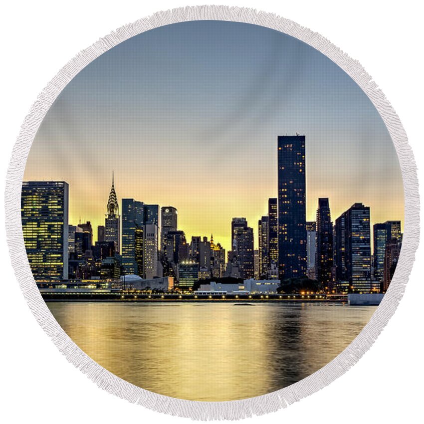 New York City Skyline Round Beach Towel featuring the photograph New York City Dusk Colors by Susan Candelario