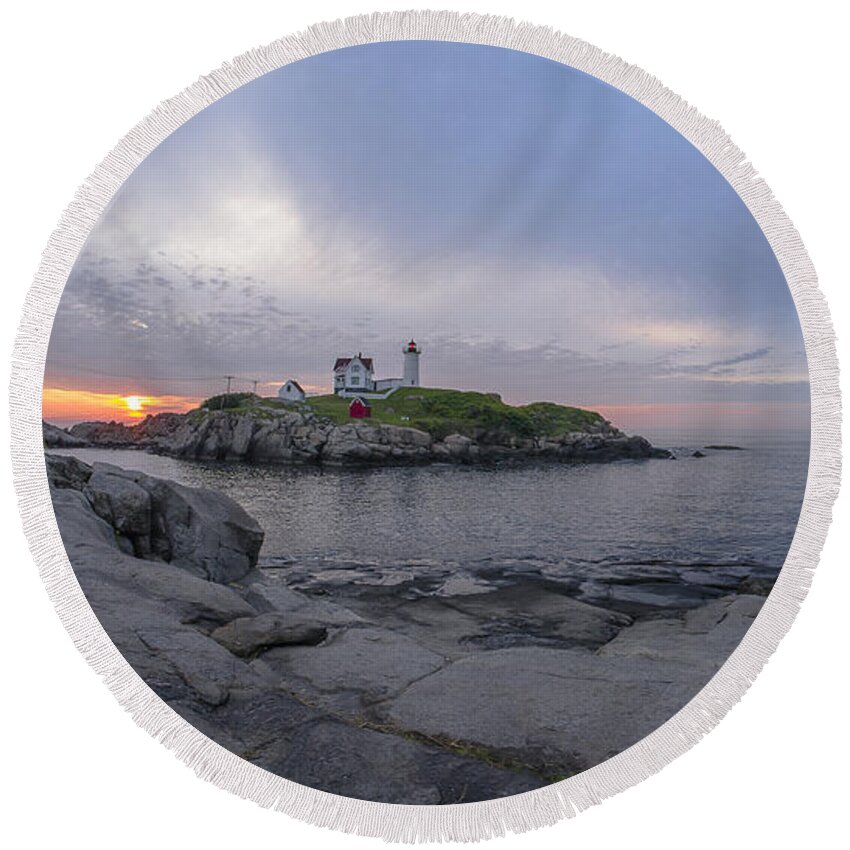 Lighthouse Round Beach Towel featuring the photograph Nubble Lighthouse by Steven Ralser