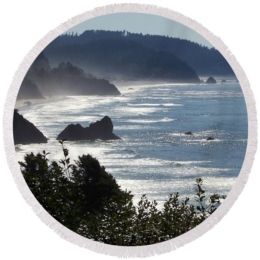 Coast Of Oregon Round Beach Towel featuring the photograph Pacific Mist by Karen Wiles