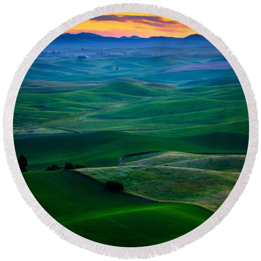 America Round Beach Towel featuring the photograph Palouse Velvet by Inge Johnsson