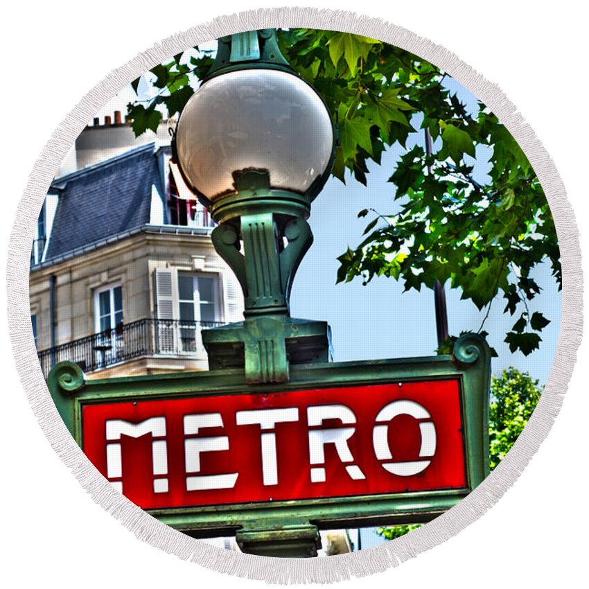 Paris Round Beach Towel featuring the photograph Paris Metro Sign by Toby McGuire