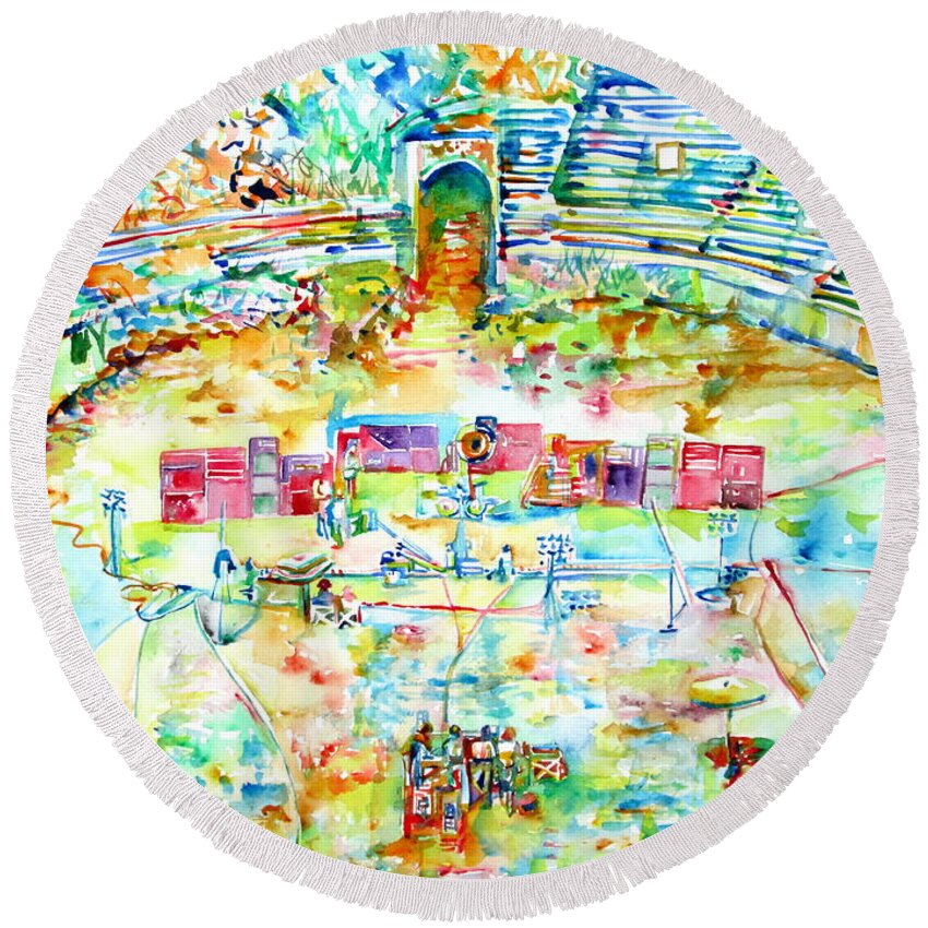 Pink Round Beach Towel featuring the painting Pink Floyd Live At Pompeii Watercolor Painting by Fabrizio Cassetta