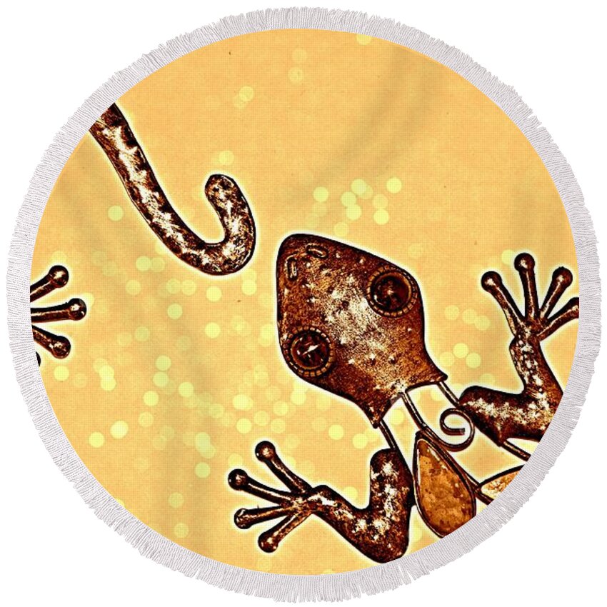 Gecko Round Beach Towel featuring the photograph Playful Geckos by Clare Bevan