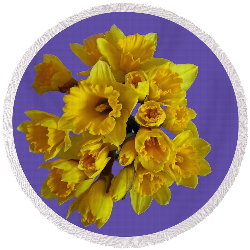 Daffodils Round Beach Towel featuring the photograph Pretty daffodils by Christopher Rowlands