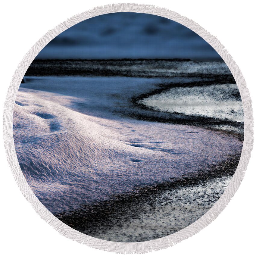 Snow Round Beach Towel featuring the photograph Purity by Casper Cammeraat