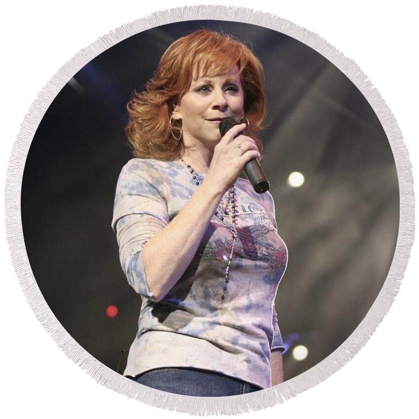 Dress Round Beach Towel featuring the photograph Reba McEntire by Concert Photos