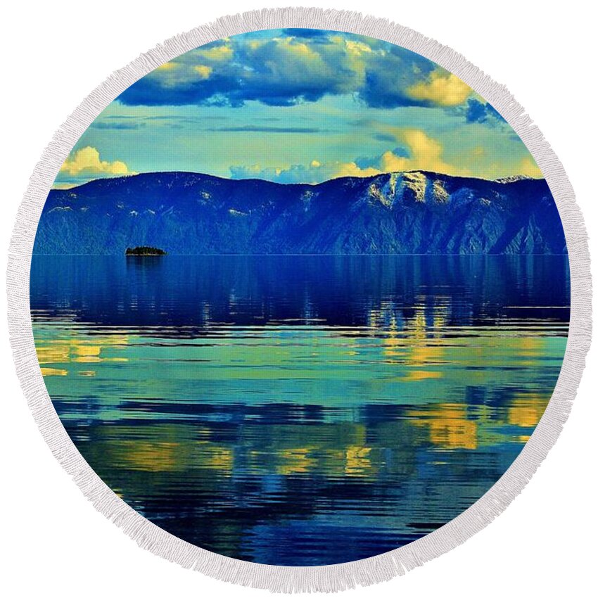 Calm Round Beach Towel featuring the photograph Repose by Benjamin Yeager