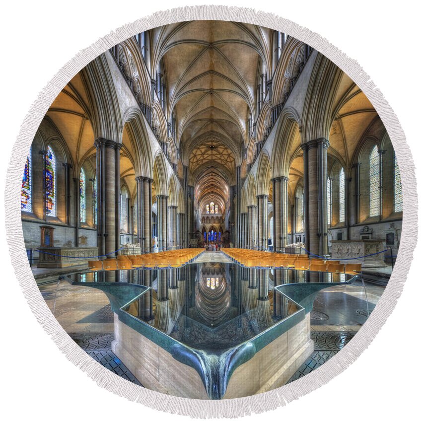 Hdr Round Beach Towel featuring the photograph Salisbury Cathedral by Yhun Suarez