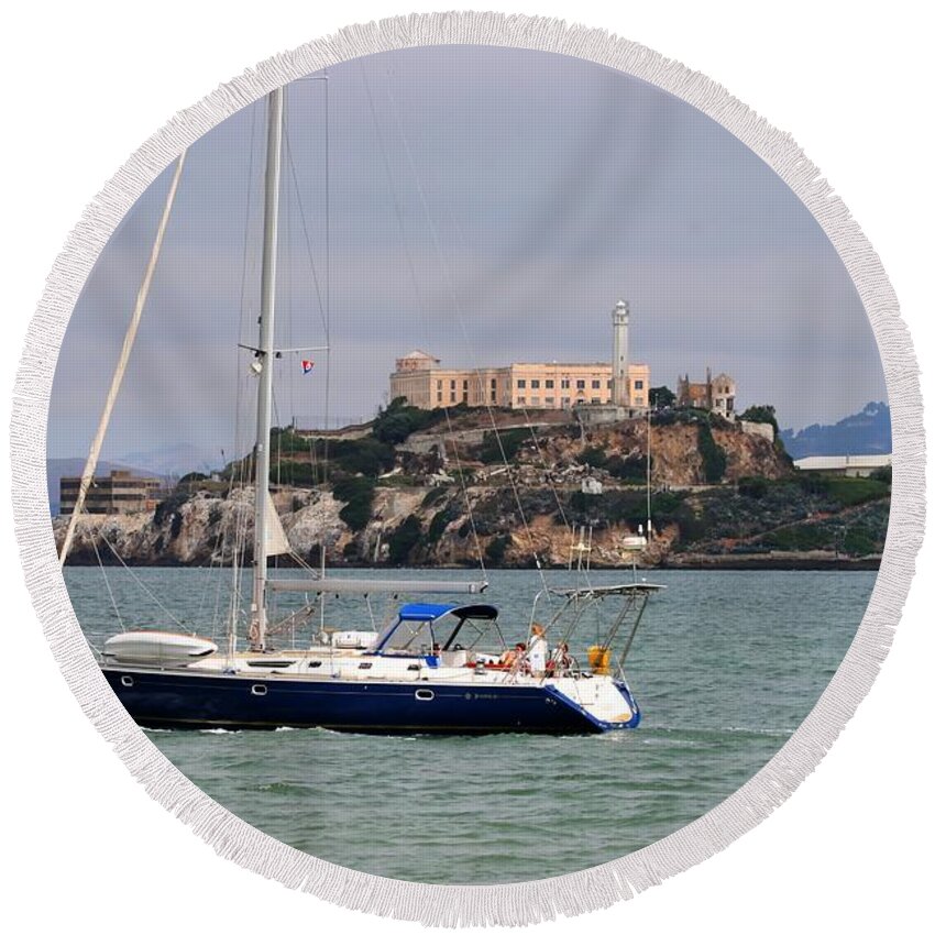San Francisco Bay Round Beach Towel featuring the photograph San Francisco Sailing by Tap On Photo