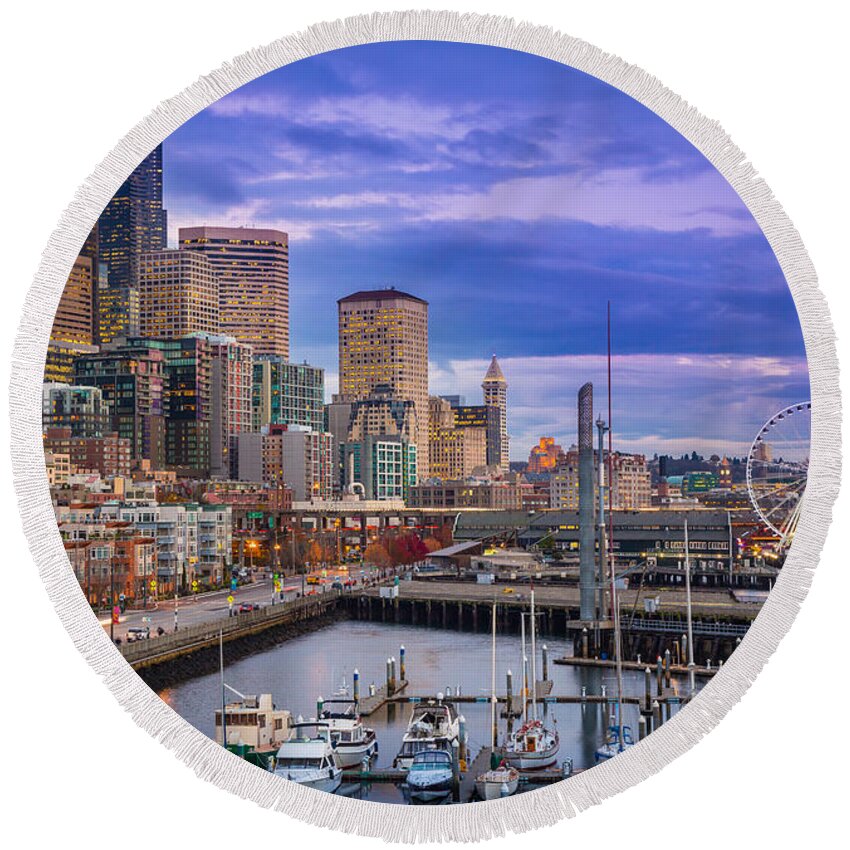 Seattle Round Beach Towel featuring the photograph Seattle Great Wheel by Inge Johnsson
