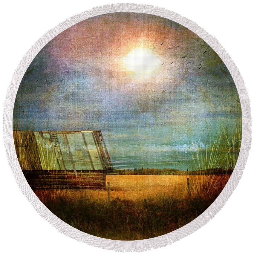Shack Round Beach Towel featuring the photograph Shack On The Prairie Corner by Sandra Foster