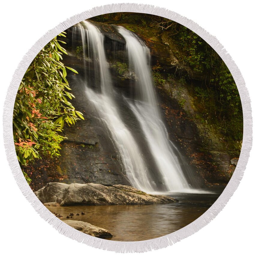 Parks Round Beach Towel featuring the photograph Silver Run Falls by Penny Lisowski