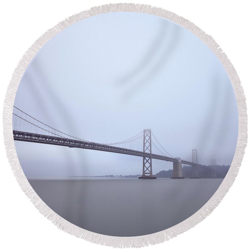 City Round Beach Towel featuring the photograph Stand Still by Jonathan Nguyen