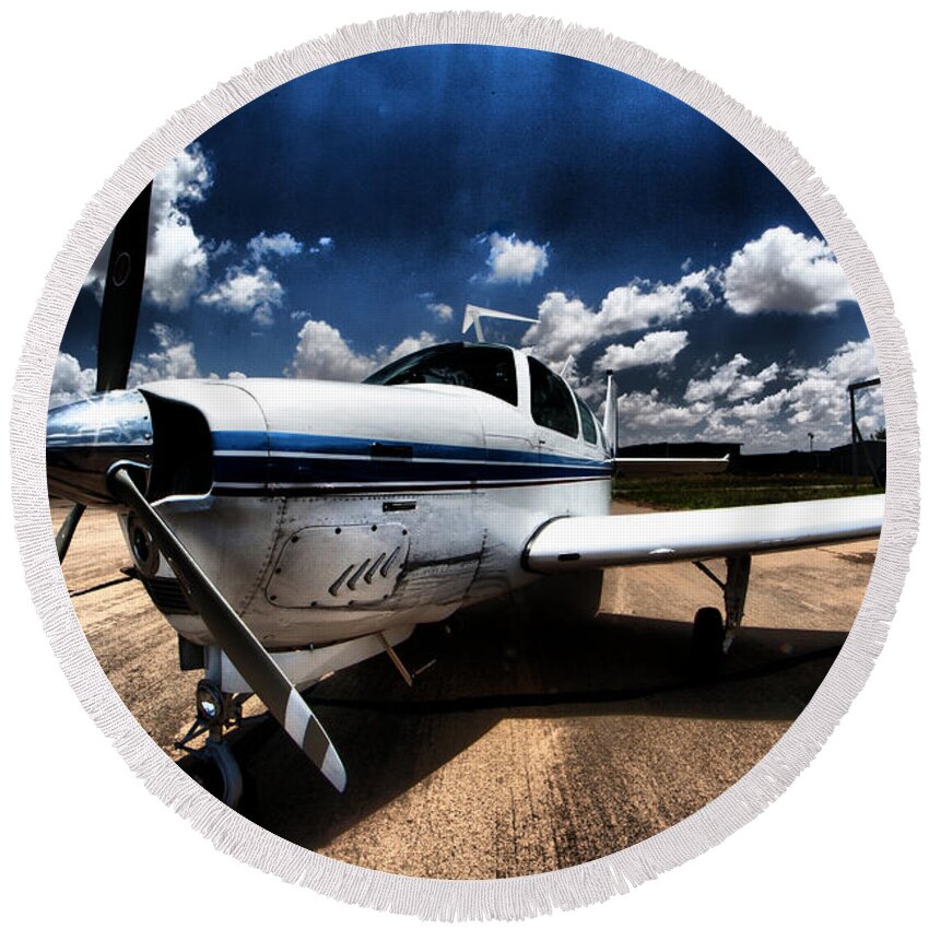 Aircraft Round Beach Towel featuring the photograph Sunlight by Paul Job