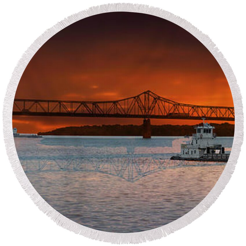 Peoria Round Beach Towel featuring the photograph Sunrise On The Illinois River by Thomas Woolworth