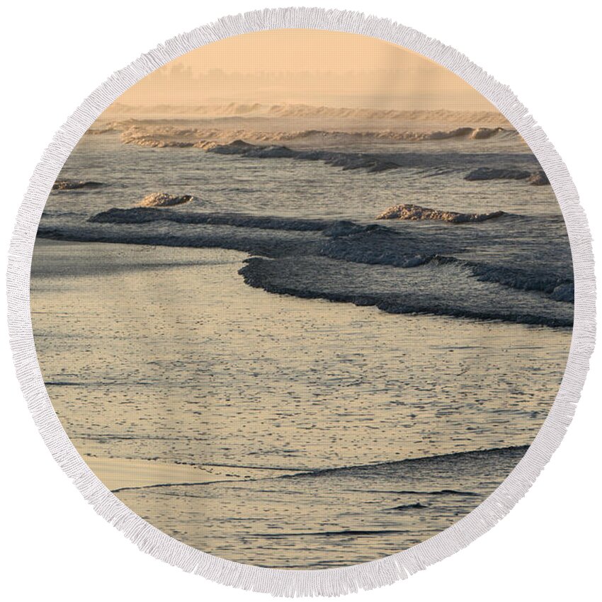 America Round Beach Towel featuring the photograph Sunrise on the Ocean by John Wadleigh