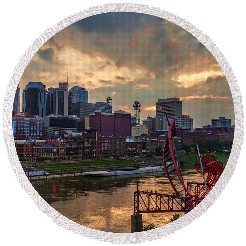 Neon Round Beach Towel featuring the photograph Sunset Nashville by Diana Powell